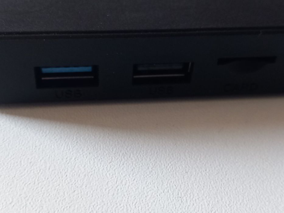 Android TV Box z obsługą rozdzielczości 8K i systemem Android 14.0 (2165)