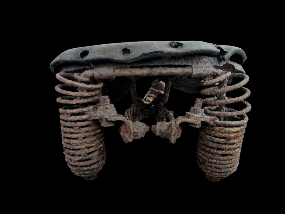 Przedwojenne siedzenie do roweru