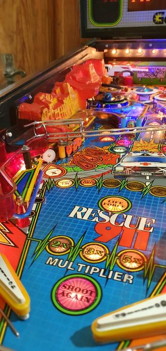 Flipper fliper pinball Rescue 911