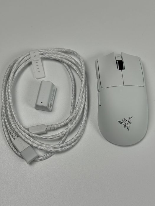 Бездротова ігрова миша Razer Viper V3 Pro White (‎RZ01-05120200-R3G1)
