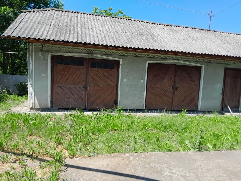 Оренда,Продаж.Будинок з господарськими примішенням садом,городом,гаражем і криницею