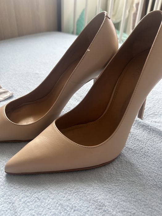 Buty na szpilkach