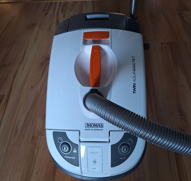Odkurzacz piorący THOMAS Twin AquaWash