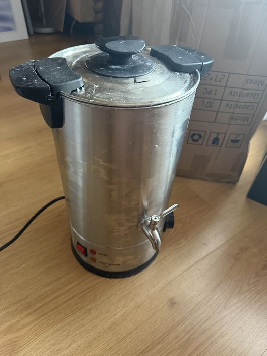 Topielnik do wosku elektryczna 1800 W + ok. 5 litrów wosku