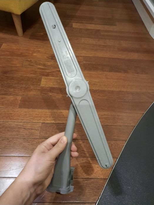 Spryskiwacz (śmigło) dolny i górny do zmywarki Whirlpool ADG 658/1 IX