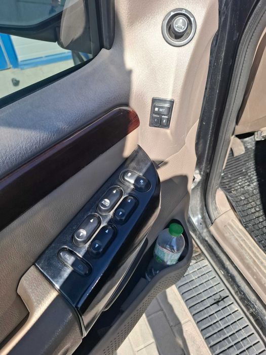 Автомобіль Ford Explorer