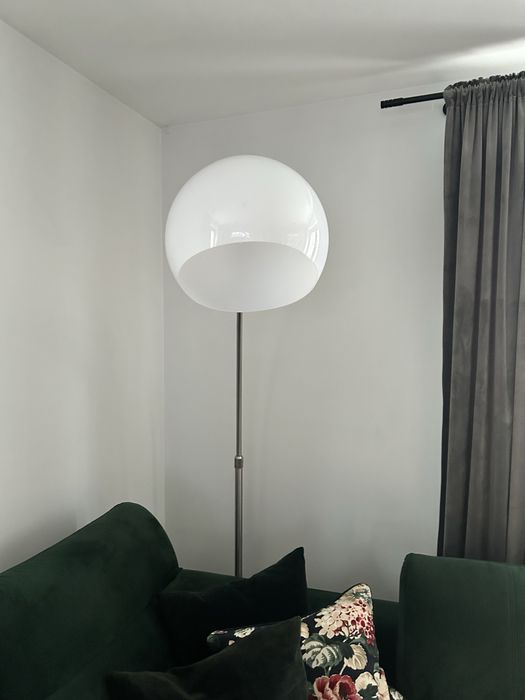 Sprzedam lampę podlogową