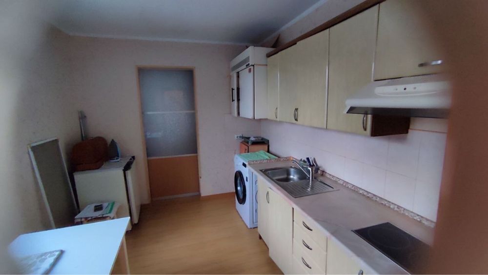 Продаж 2 будинків за ціною одного