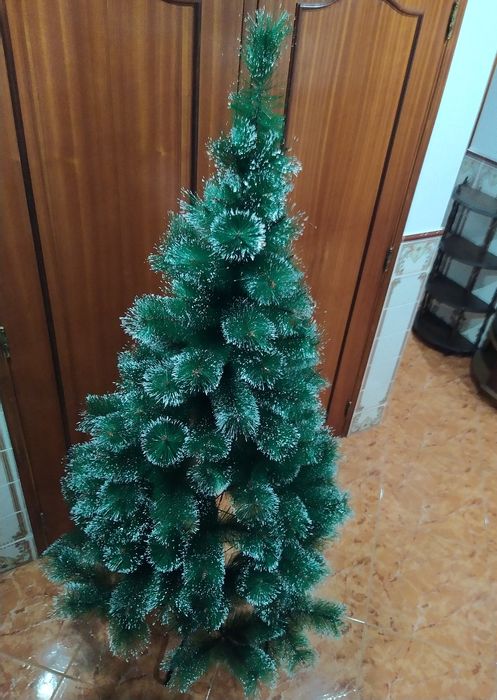 Árvore de natal casa quarto apartamento vivenda escritório gabinete.