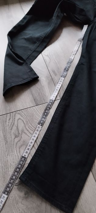 R.36 Zara czarne spodnie damskie jeansy wyprzedaż