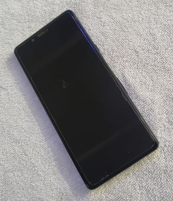 Sony Xperia modelo L3 para arranjo ou para peças