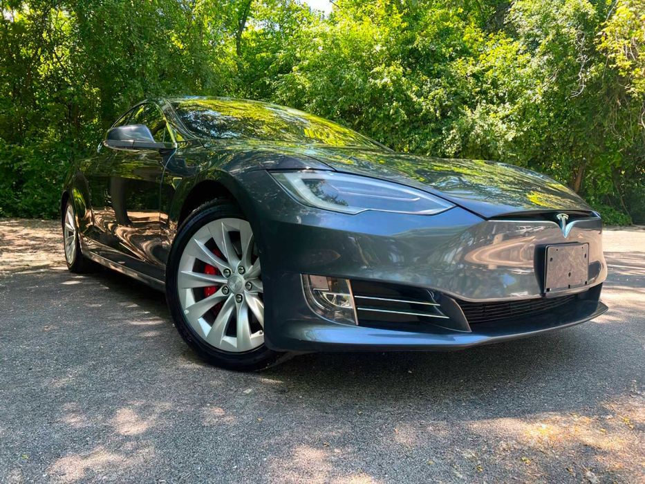 Tesla Model S 100D      2019