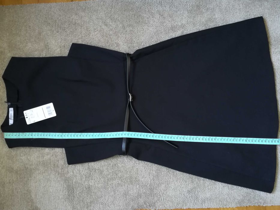 Vestido novo, estilo executivo, Mango, cor preta, tamanho S