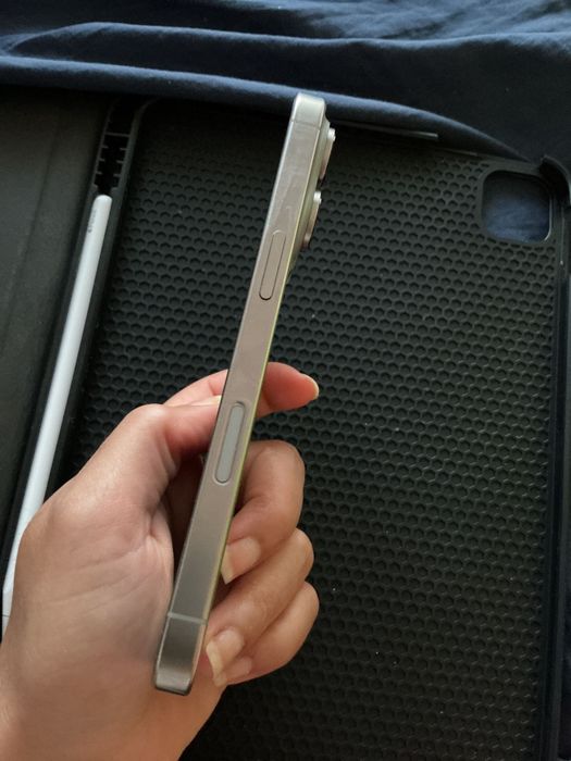 iPhone 16 pro seminovo