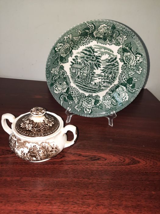 Тарелки фарфоровые,коллекция декоративные,Швеция.