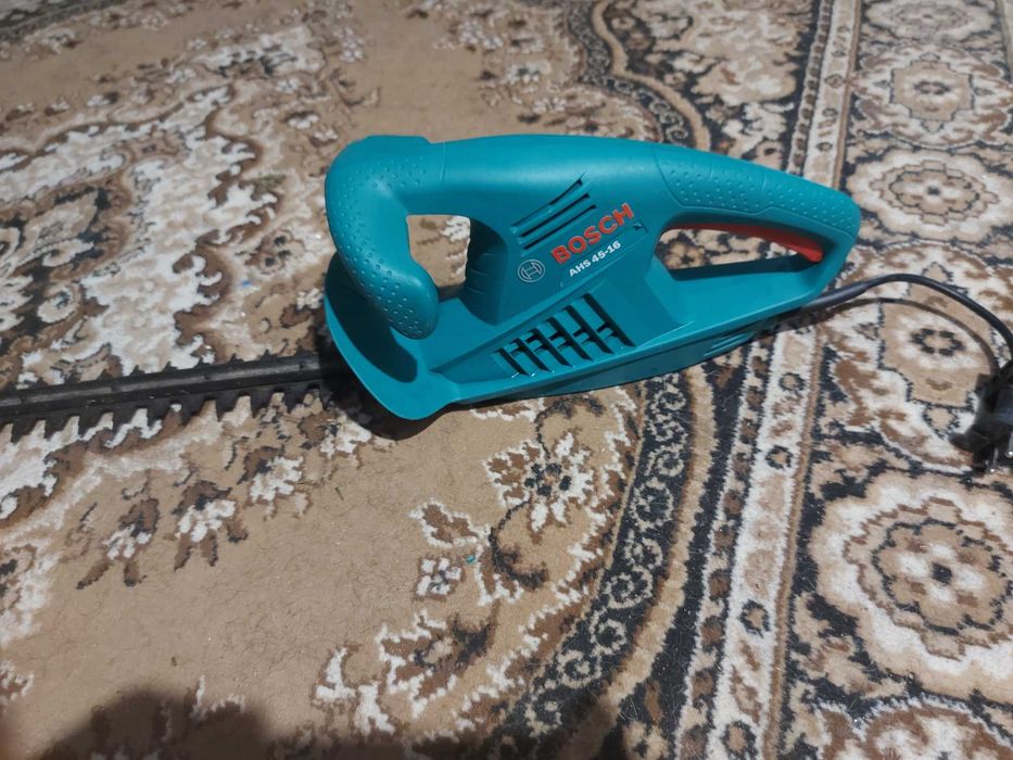 Кусторез BOSCH AHS 45-16