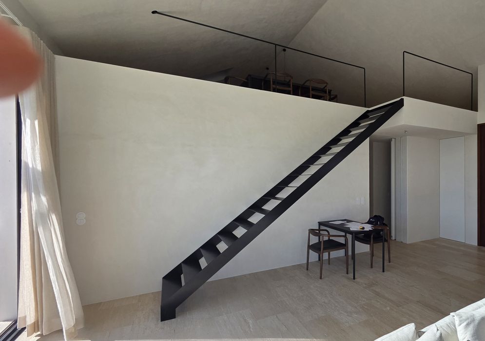 Escada de ferro preta