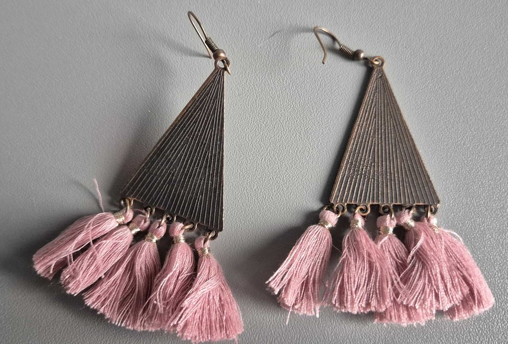 Nowe kolczyki damskie miedziane z frędzlami trójkątne boho