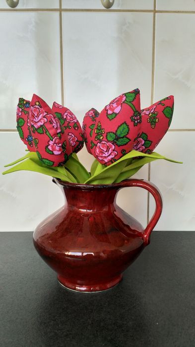 Tulipany kolorowe uszyte