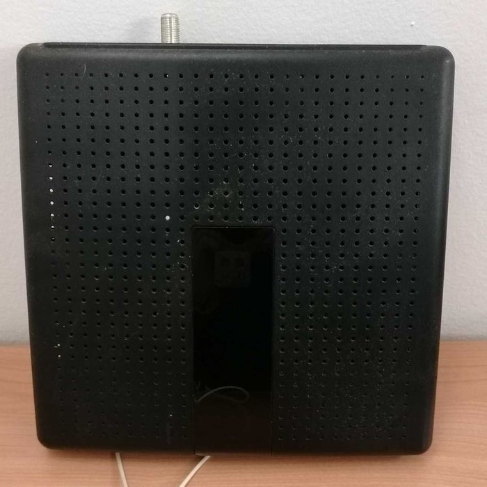 ONT da PT Inovação - modelo ONT7-SFU - Optical Network Terminal64284399481857120