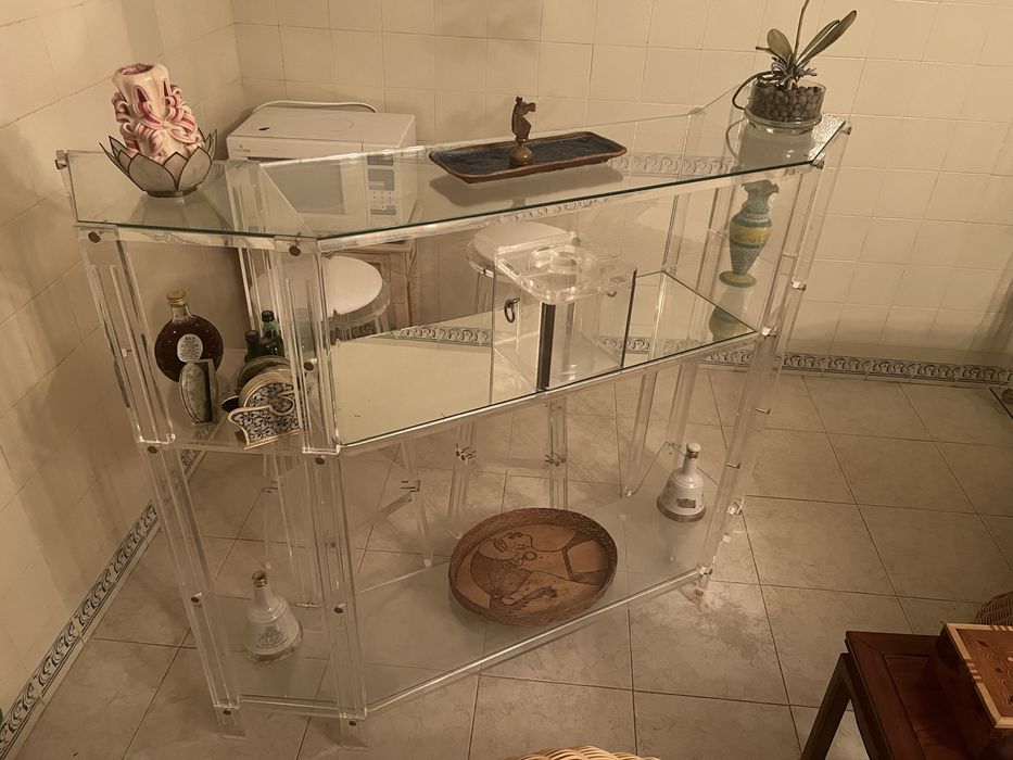 Bar em acrílico
