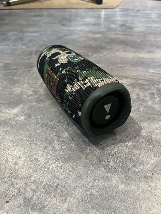 Продам JBL Charge 5 squad стан ідеал