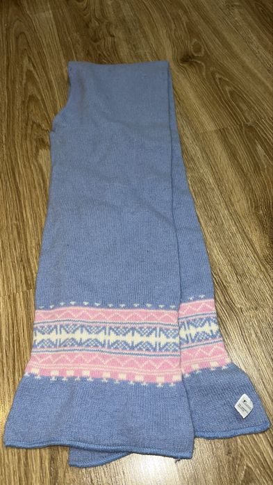 Błękitny szalik retro z wełny