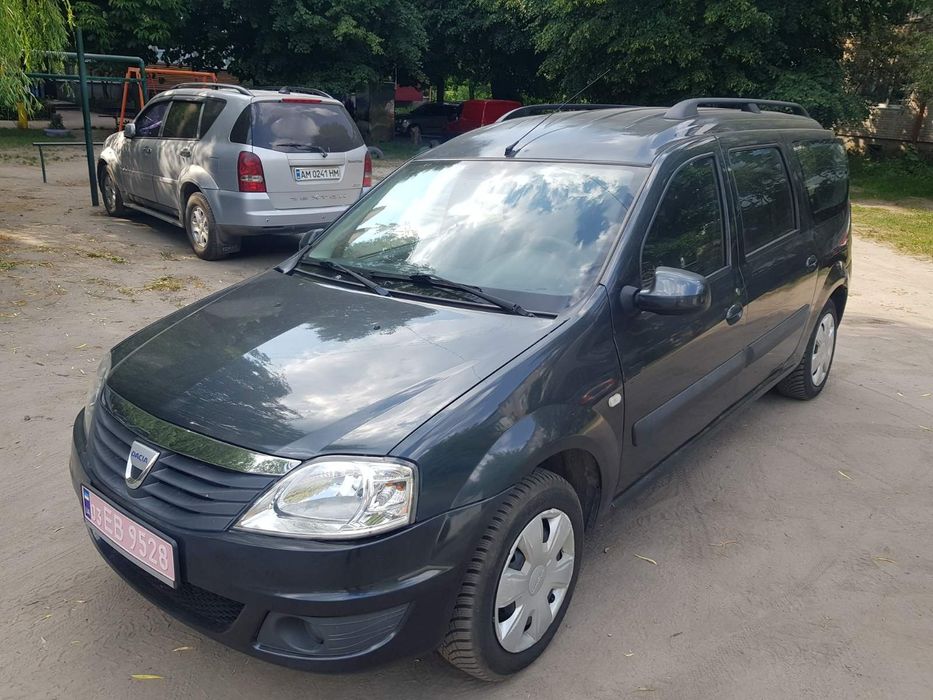 Продам автівку 7 місць