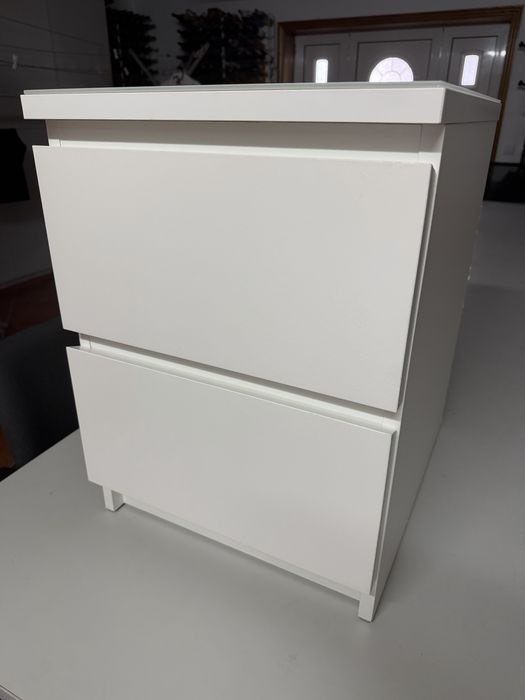 Mesa de cabeceira + Tampo de vidro