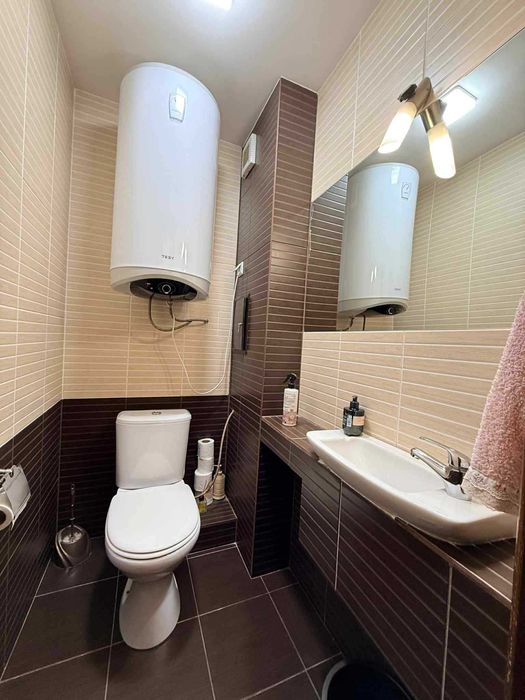 2к.квартира з великою кухнею