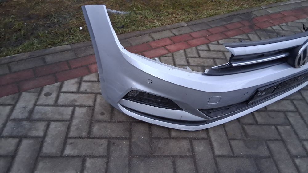 Przedni zderzak VW Polo 2G