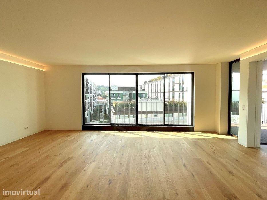 Apartamento T3 exclusivo em condomínio privado de prestígio, Fábric...