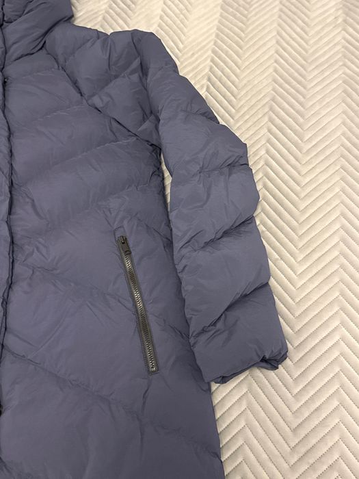 Płaszcz puchowy damski marki Jack Wolfskin, rozmiar S.