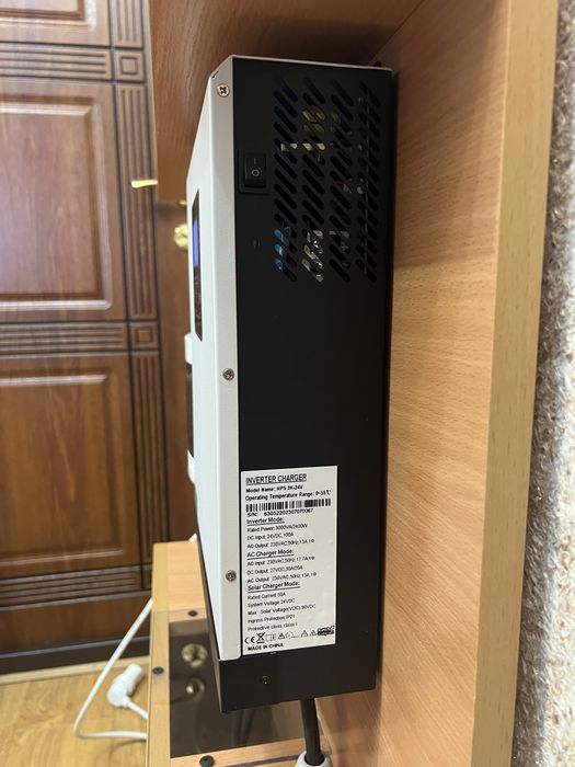 Інвертор HPS 3K-24V 2.4 kW + акумулятори 5 kW