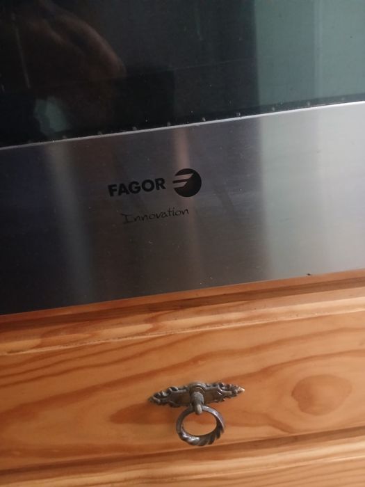 Forno,roupeiro, sofás cama