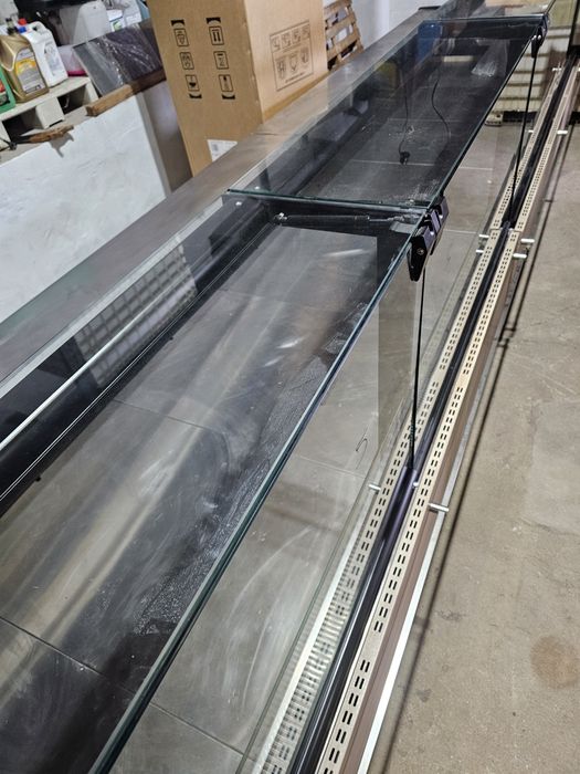 Vitrine refrigerada charcutaria