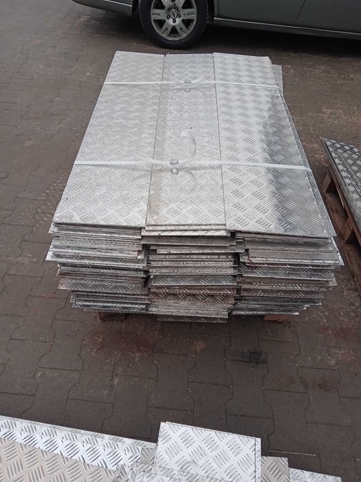 Blacha aluminiowa ryflowana końcówki - CynkoMet Czarna Białostocka
