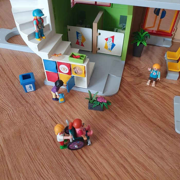 Szkoła Playmobil 9453