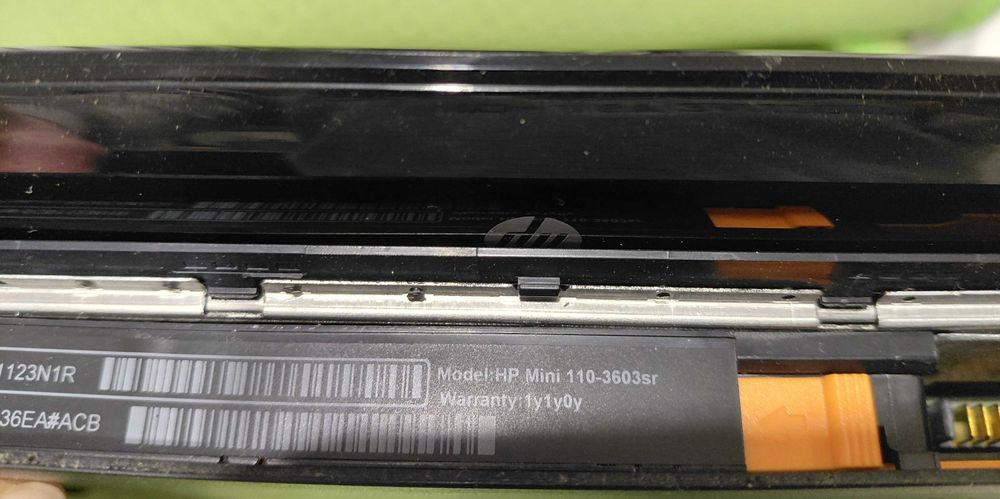 Нетбук HP (портативний ноутбук)
