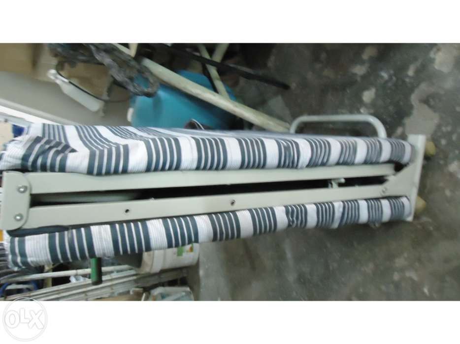 Divãs desdobráveis