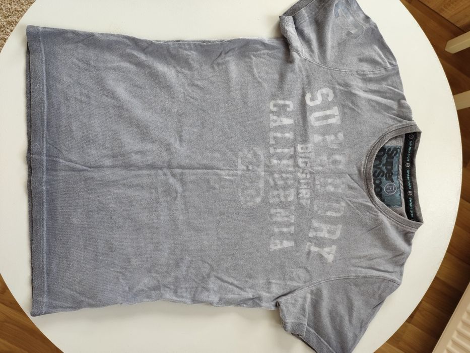 T-shirt męski firmy SuperDry