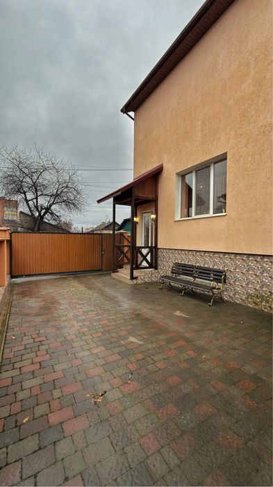 Будинок, Центр міста (з меблями)