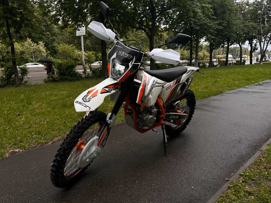 Мотоцикл GEON DAKAR GNS 300 NB (21/18) МКПП-6