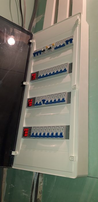 Електрик. Послуги електрика.