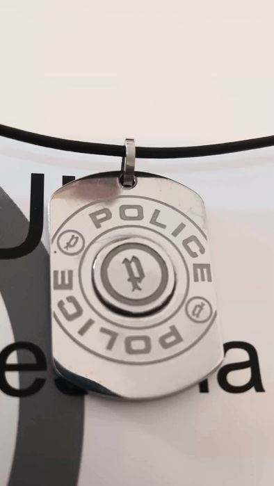 Artigos Police em aço