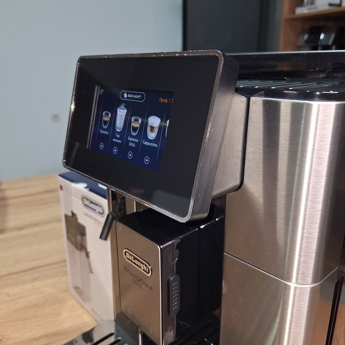 Кавоварка Delonghi PrimaDonna Soul