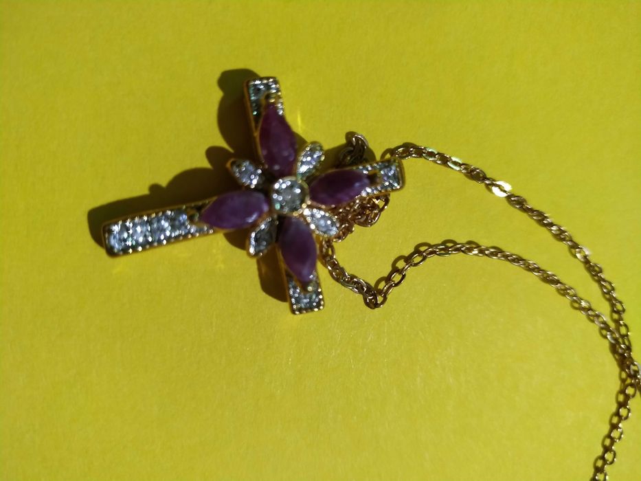 Naszyjnik z kamieniem