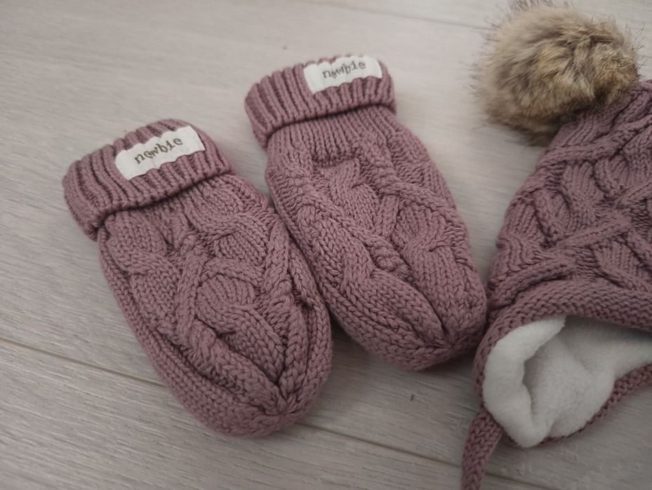 Zestaw zimowy NEWBIE czapka rękawiczki buciki