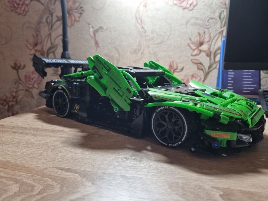 Конструктор Lamborghini Technic, 1644 деталі