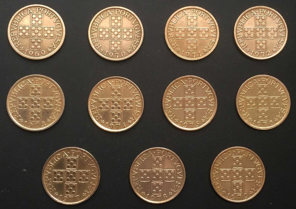 Complete set of 11 bronze 50-cent coins – 1969 to 1979